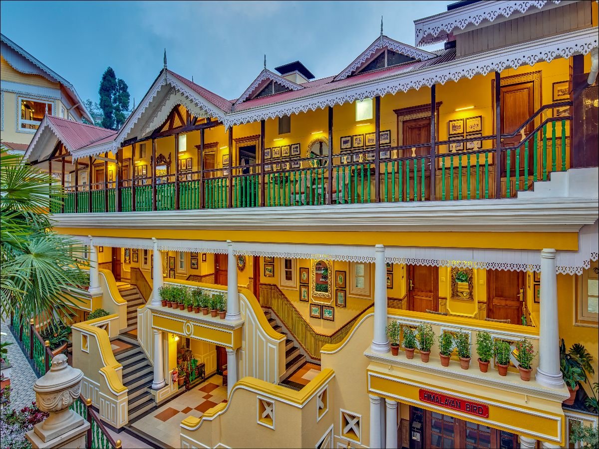 MAYFAIR Hill Resort